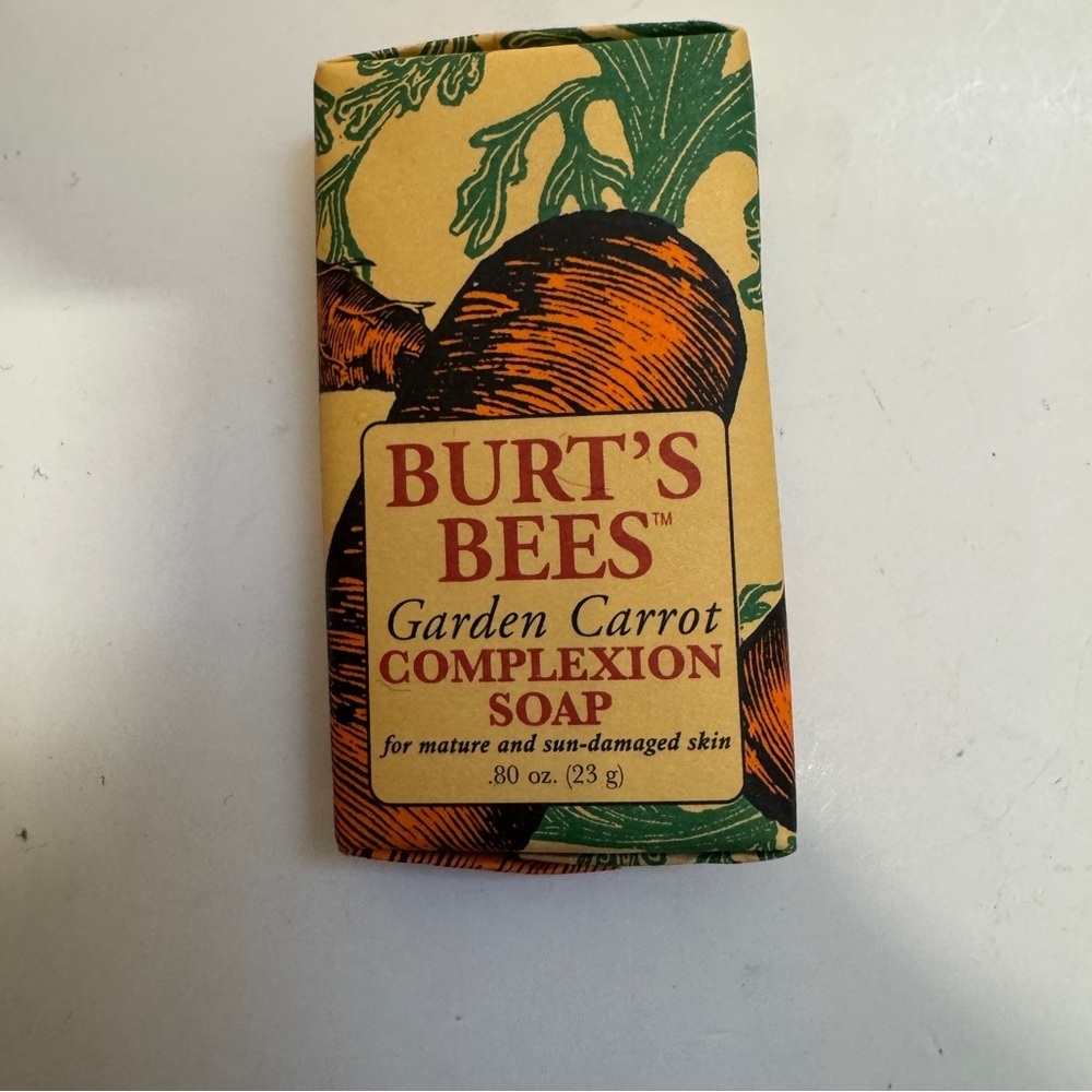 Burt Bees Garden Carrot Complexion Soap 23G